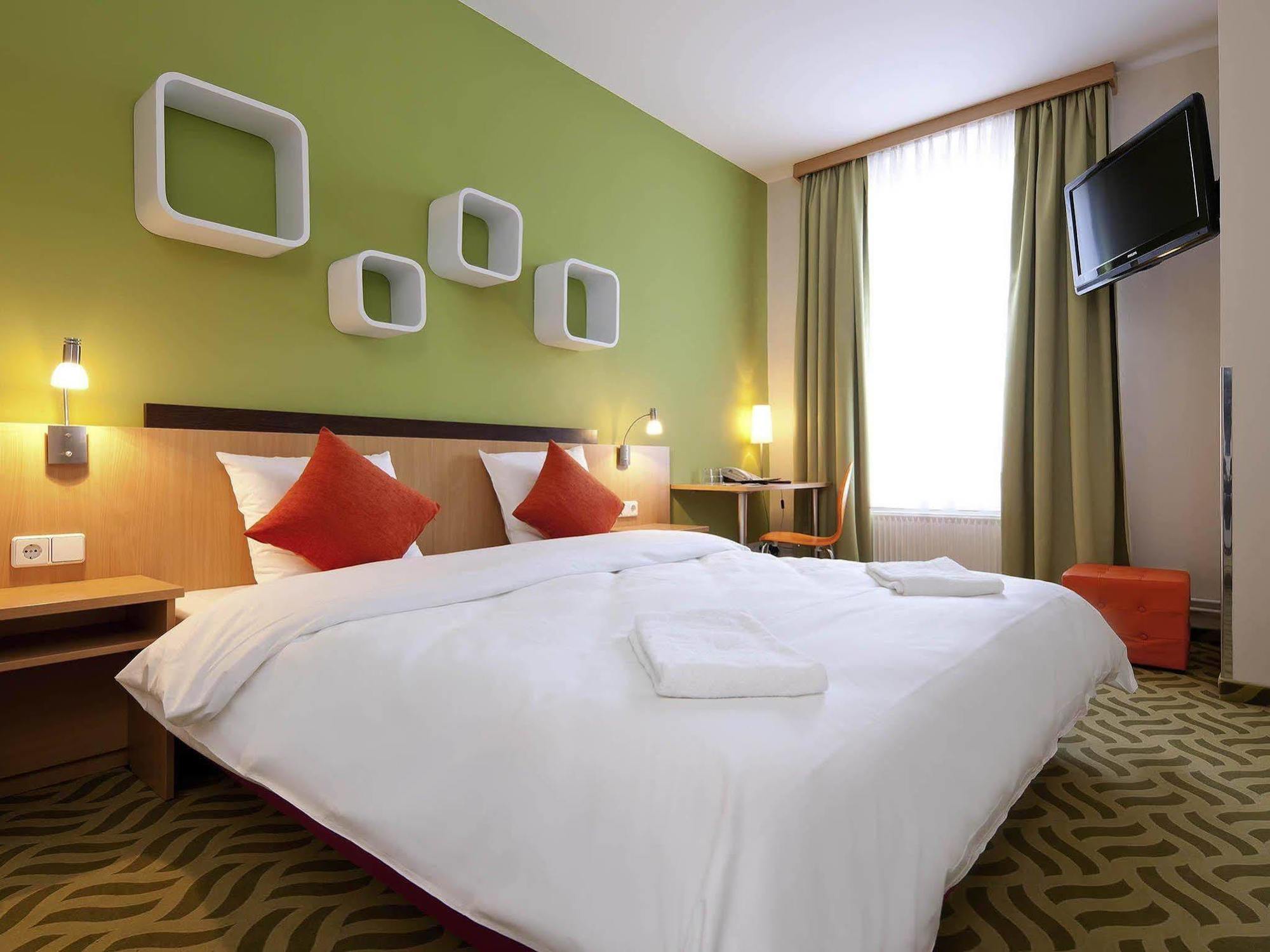 Ibis Styles Berlin City Ost Экстерьер фото